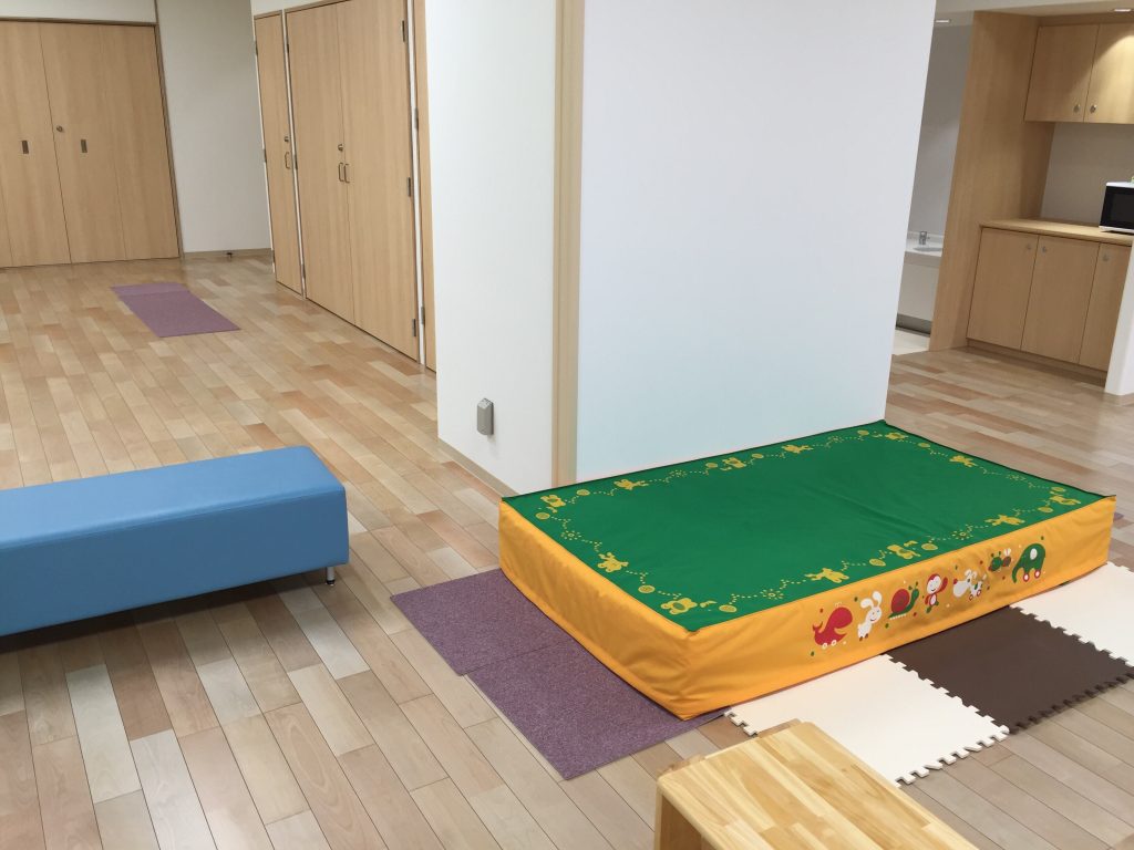 キッズピア懐かしのトランポリン