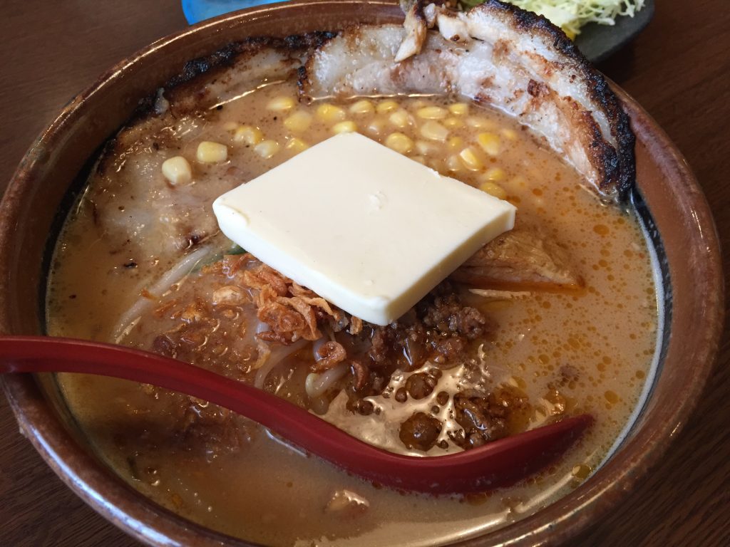田所商店の味噌ラーメン(超バターらーめん)